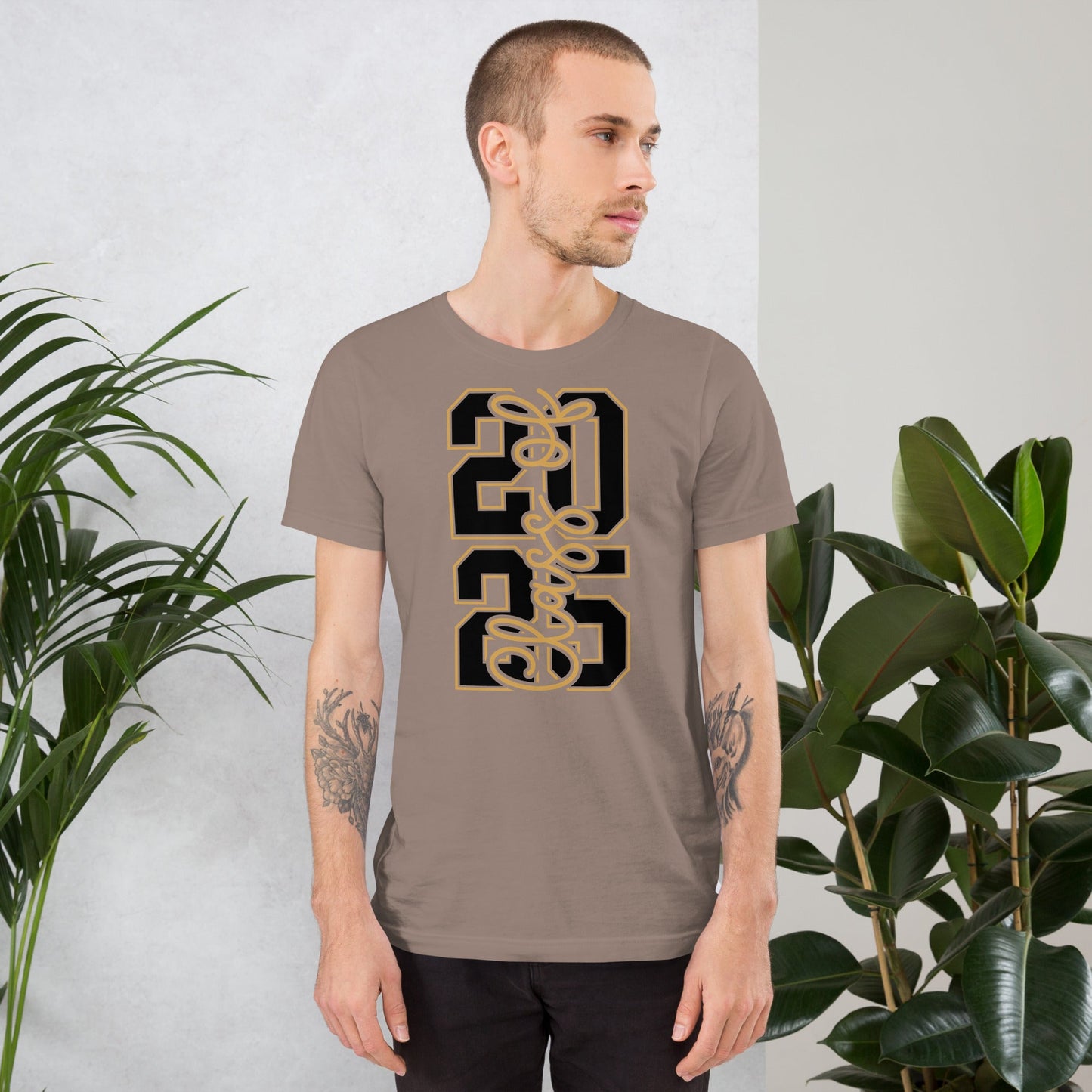 Unisex t-shirt with "Class of 2026" vertical design, casual fit.