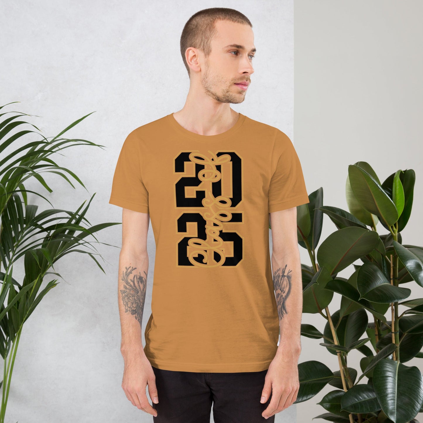 Unisex t-shirt with "Class of 2026" vertical design, soft cotton, ideal for graduates.
