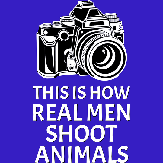 This is how real men shoot animals - for dark colors Unisex t-shirt