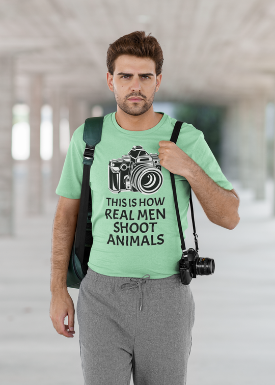 This is how real men shoot animals - for light colors Unisex t-shirt