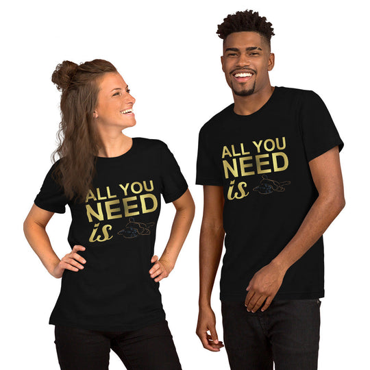 Unisex black t-shirt with "All you need is cats" design, comfortable 100% cotton.